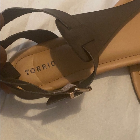 Brown Thong Sandals *{like new}* - Picture 6 of 6
